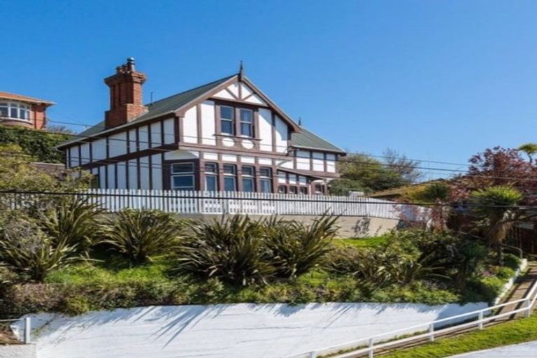 Photo of property in 38 Easther Crescent, Kew, Dunedin, 9012