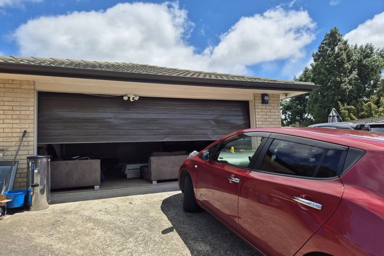 Photo of property in 57b Sabulite Road, Kelston, Auckland, 0602