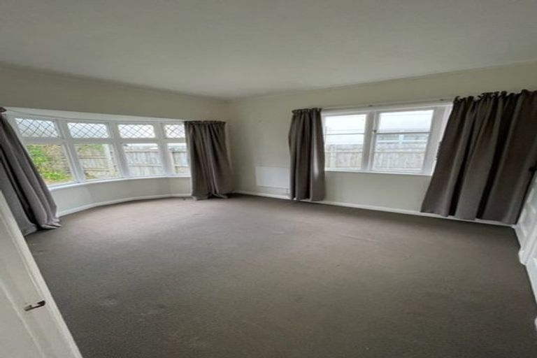 Photo of property in 34 Mandalay Terrace, Khandallah, Wellington, 6035