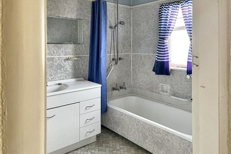 Photo of property in 117 Victoria Street, Cambridge, 3434