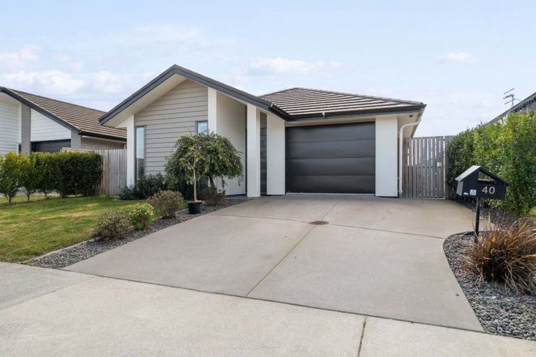 Photo of property in 40 Hills View Drive, Papamoa, 3118