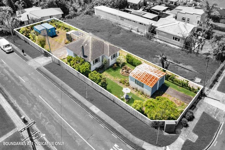 Photo of property in 131 Seabrook Avenue, New Lynn, Auckland, 0600