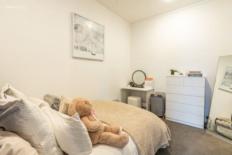 Photo of property in 84 Pacific Road, North New Brighton, Christchurch, 8083