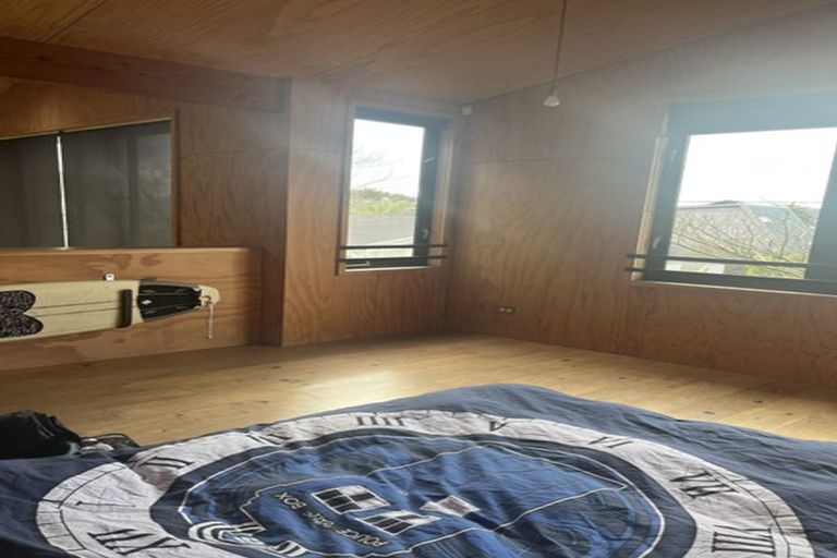 Photo of property in 21a Old Lake Road, Narrow Neck, Auckland, 0624