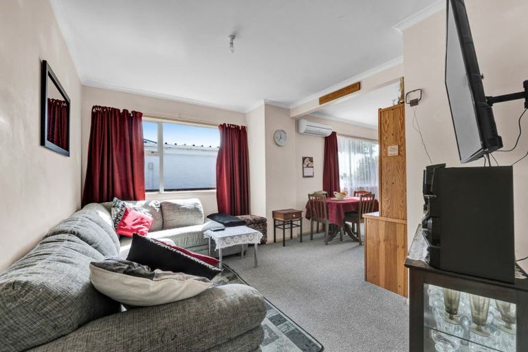 Photo of property in 120 Miranda Street, Stratford, 4332