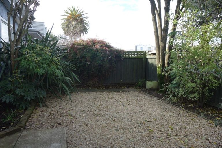Photo of property in 1/23 Devon Street, Sydenham, Christchurch, 8023