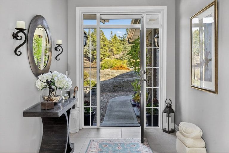 Photo of property in 102 Aronui Road, Bridge Hill, Alexandra, 9392