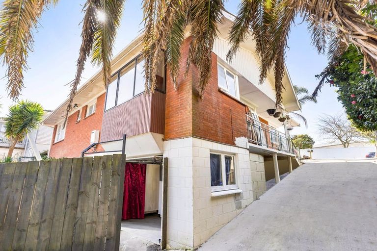 Photo of property in 27 Andrew Road, Howick, Auckland, 2010