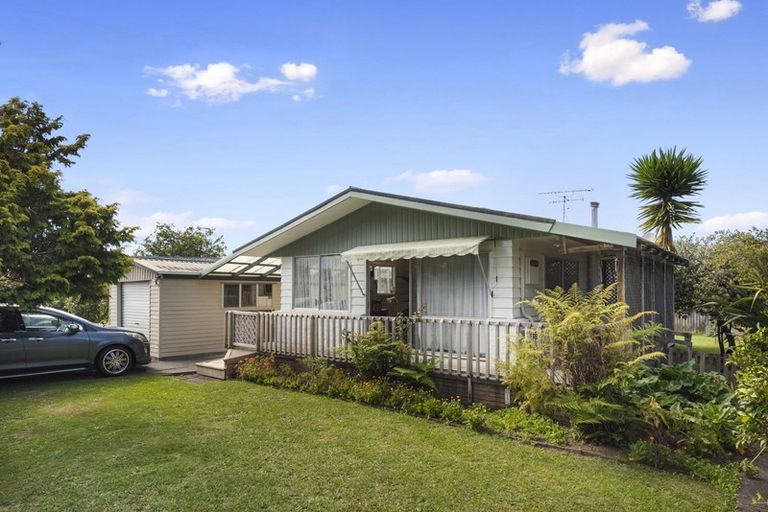 Photo of property in 23 Kowhai Street, Hamilton Lake, Hamilton, 3204