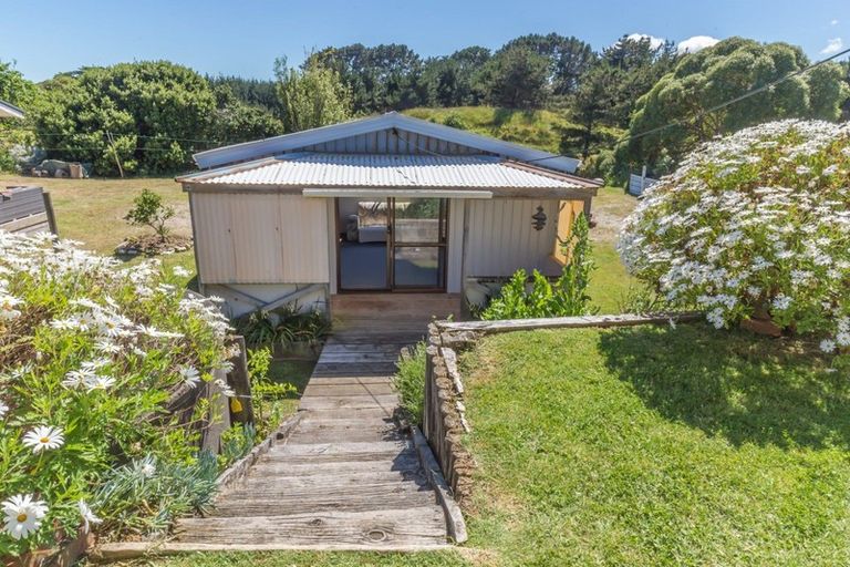 Photo of property in 628 Waitarere Beach Road, Waitarere Beach, Levin, 5510