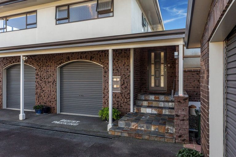 Photo of property in 1 Seaview Lane, Whakatane, 3120