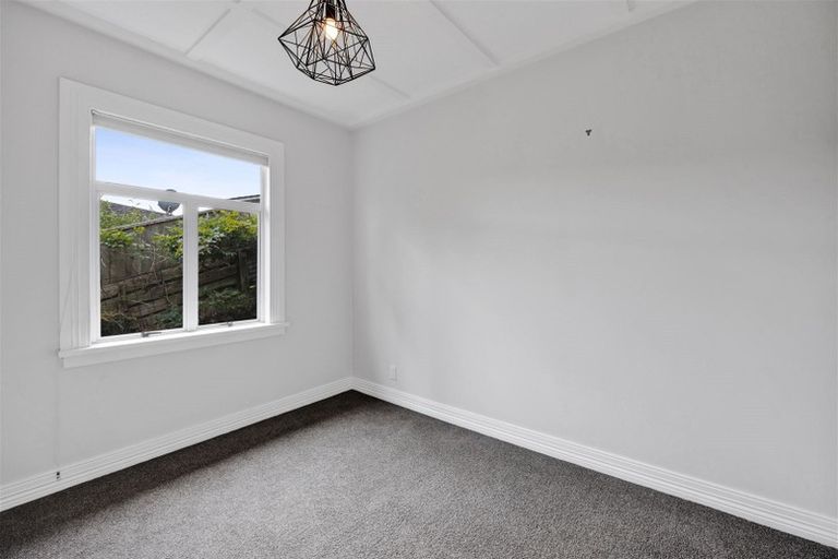 Photo of property in 65 Pioneer Road, Moturoa, New Plymouth, 4310