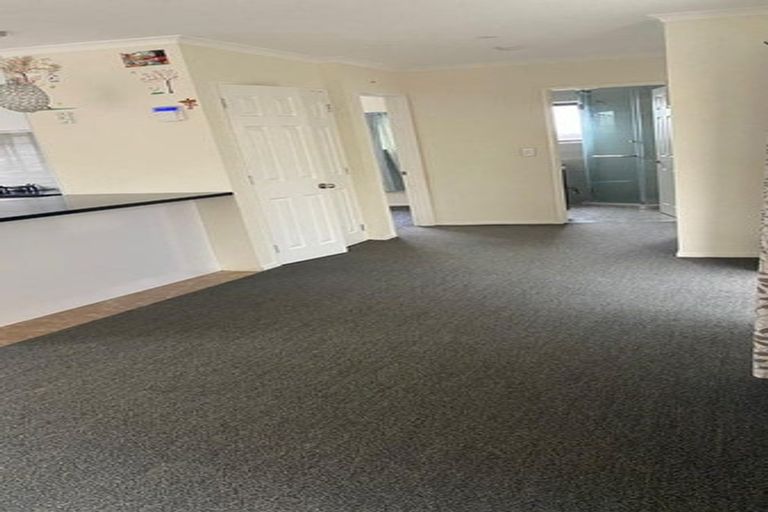 Photo of property in 109 Everglade Drive, Totara Heights, Auckland, 2105