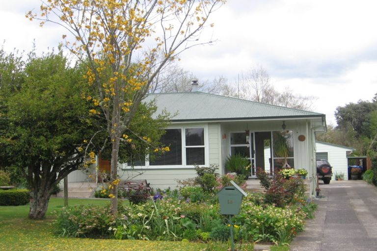 Photo of property in 14 Pegasus Drive, Sunnybrook, Rotorua, 3015
