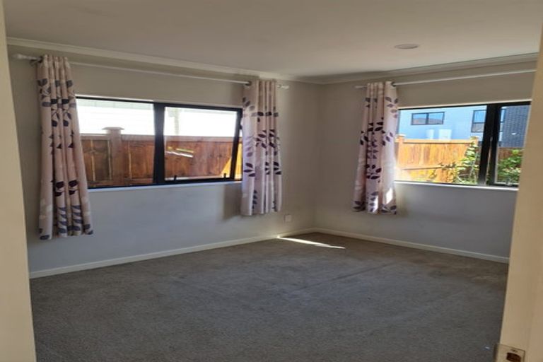 Photo of property in 27 Hangar Lane, Whenuapai, Auckland, 0618