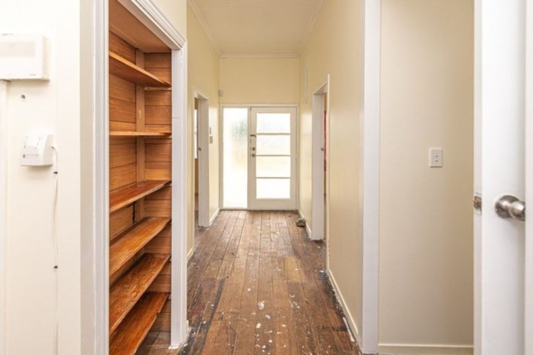 Photo of property in 20 Ruapehu Street, Castlecliff, Whanganui, 4501