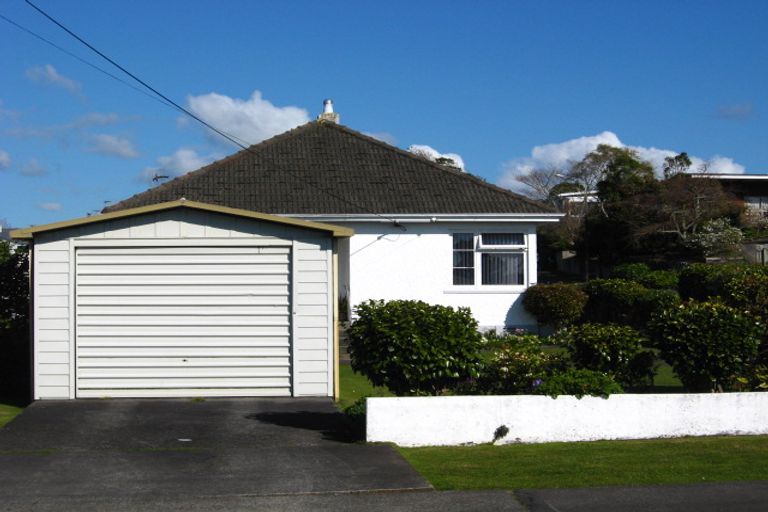 Photo of property in 137 Clawton Street, Westown, New Plymouth, 4310