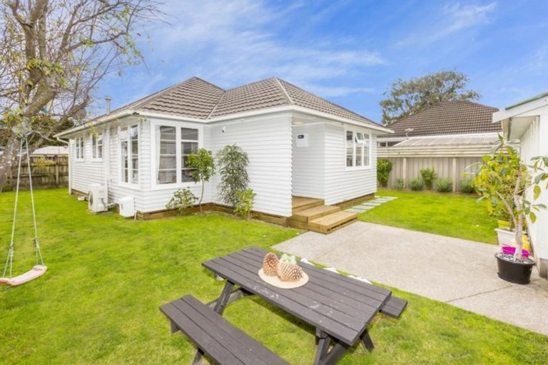 Photo of property in 44a Seddon Street, Wallaceville, Upper Hutt, 5018