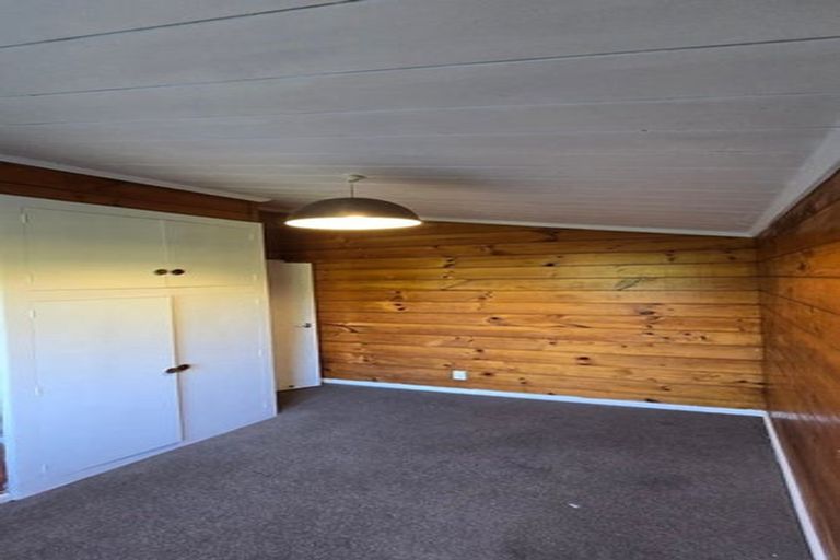 Photo of property in 33 Croydon Street, Karori, Wellington, 6012