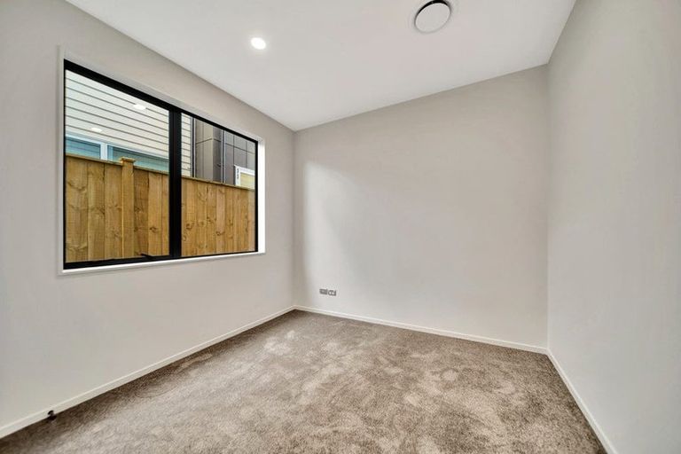 Photo of property in 1 Verdant View Avenue, Flat Bush, Auckland, 2019