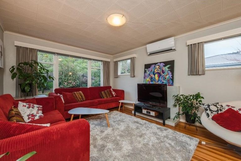 Photo of property in 273 Middleton Road, Glenside, Wellington, 6037