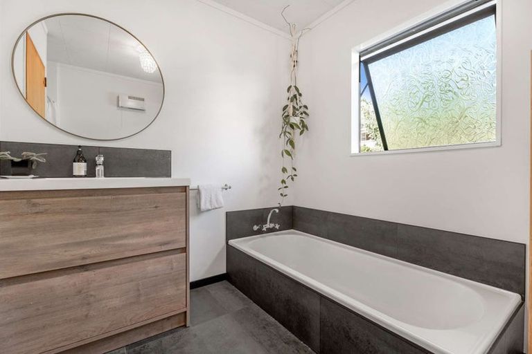 Photo of property in 23 Punga Place, Whitianga, 3510