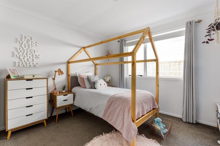 Photo of property in 19 Cupples Street, Papamoa Beach, Papamoa, 3118