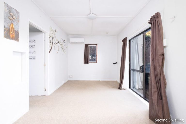 Photo of property in 116 Ennis Avenue, Pakuranga Heights, Auckland, 2010