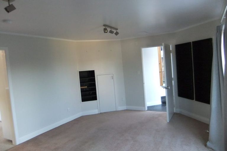 Photo of property in 32 Lake Crescent, Hamilton Lake, Hamilton, 3204