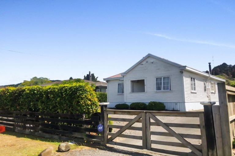 Photo of property in 92 Ngatai Street, Taumarunui, 3920