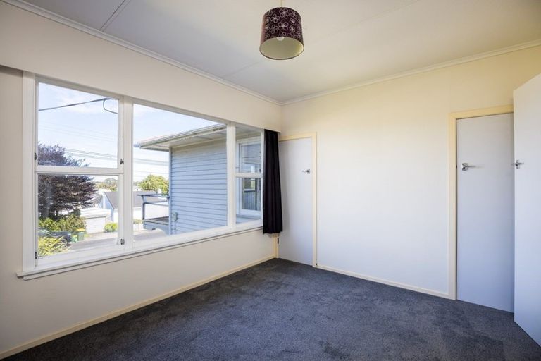 Photo of property in 56 Wallath Road, Westown, New Plymouth, 4310