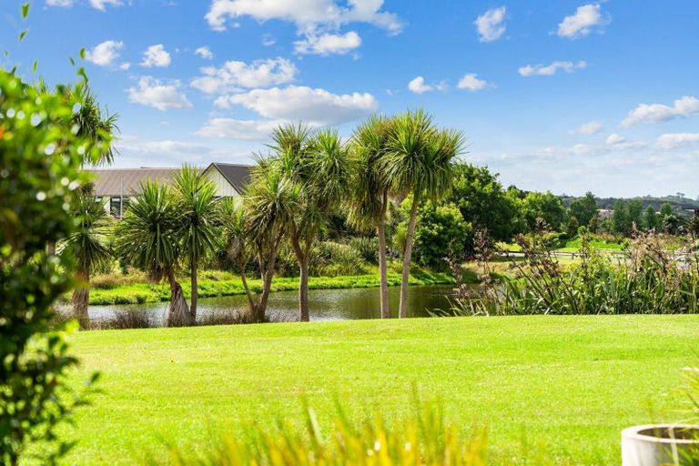 Photo of property in 32 Robert Hastie Drive, Mangawhai, 0573
