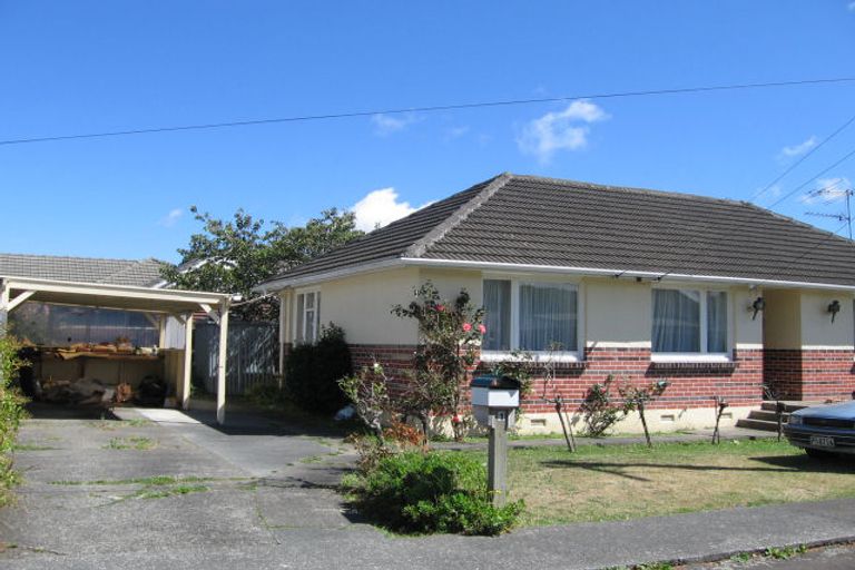 Photo of property in 1 Iris Grove, Trentham, Upper Hutt, 5018
