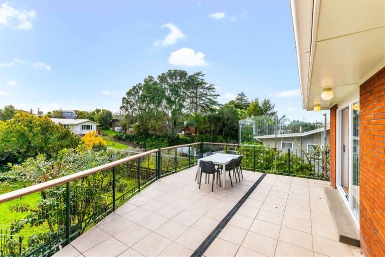 Photo of property in 113 Tiroroa Avenue, Te Atatu South, Auckland, 0610