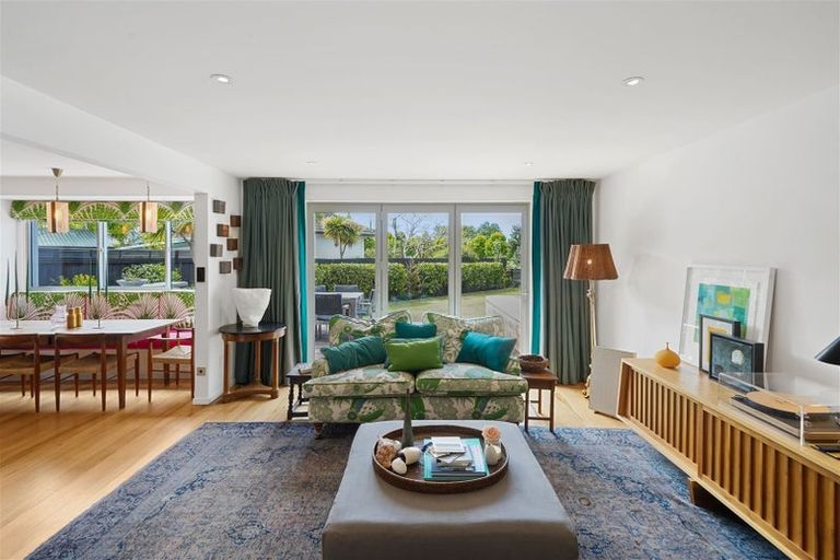 Photo of property in 42 Whitfield Street, Sumner, Christchurch, 8081