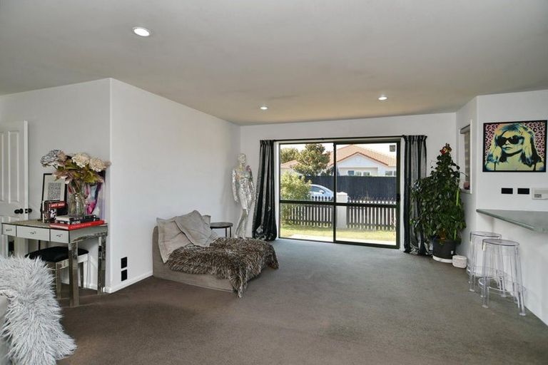 Photo of property in 1 Sandholm Close, North New Brighton, Christchurch, 8083
