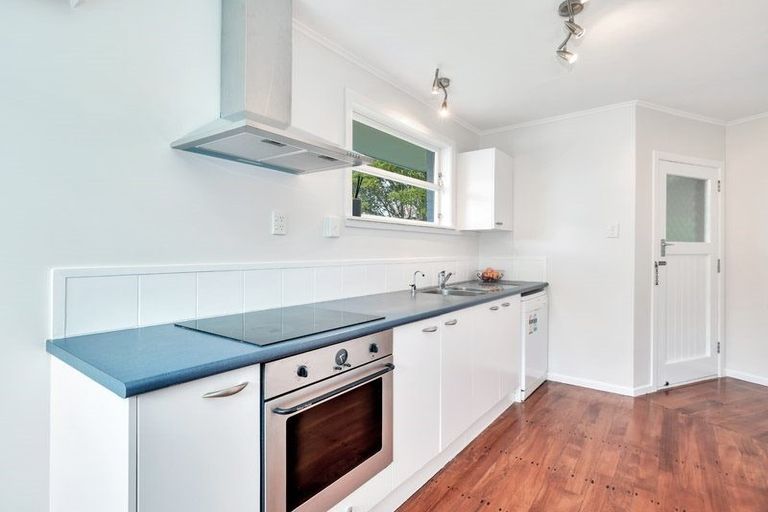 Photo of property in 28 Beverley Crescent, Hillcrest, Hamilton, 3216