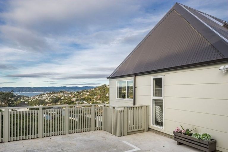 Photo of property in 79 Chartwell Drive, Crofton Downs, Wellington, 6035