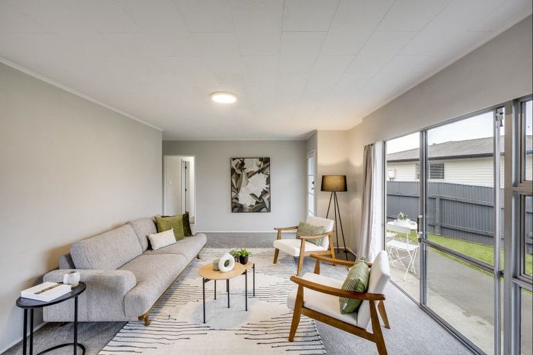 Photo of property in 15 Liverpool Crescent, Tamatea, Napier, 4112