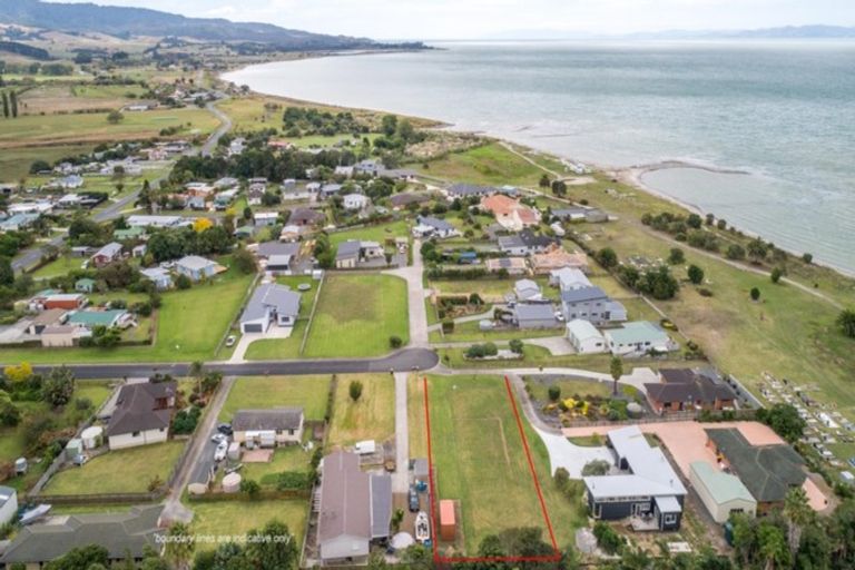 Photo of property in 16 Mylindas Road, Whakatiwai, Miranda, 2473