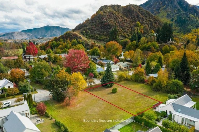 Photo of property in 15 Caernarvon Street, Arrowtown, 9302