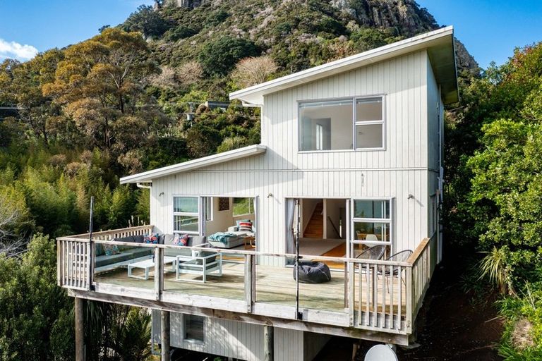 Photo of property in 64 Reotahi Road, Whangarei Heads, Whangarei, 0174