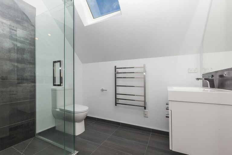 Photo of property in 5/237 Armagh Street, Christchurch Central, Christchurch, 8011