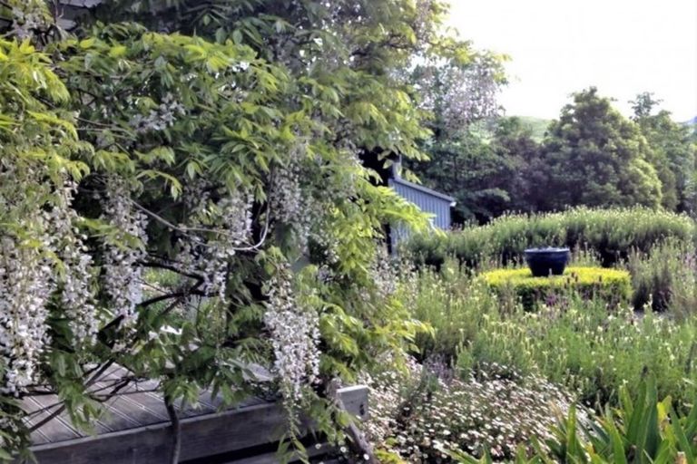 Photo of property in 839 Chester Road, West Taratahi, Carterton, 5791