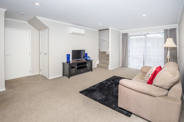 Photo of property in 2/30 Willoughby Street, Whitiora, Hamilton, 3200