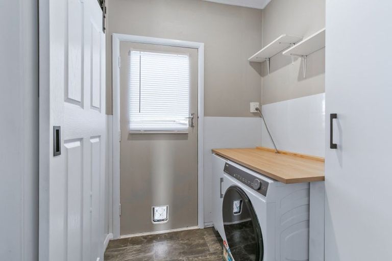 Photo of property in 31 Kawiu Road, Levin, 5510