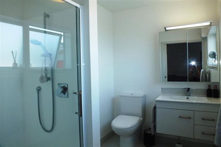 Photo of property in 73 Rosario Crescent, Red Beach, 0932