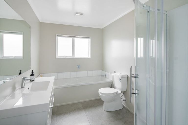 Photo of property in 7 Prestwich Rise, Churton Park, Wellington, 6037