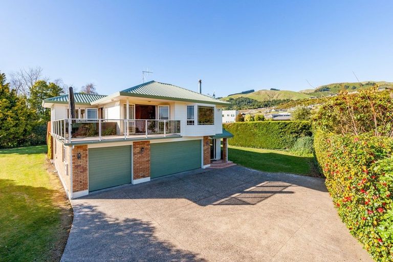 Photo of property in 31 Angela Place, Kinloch, Taupo, 3377