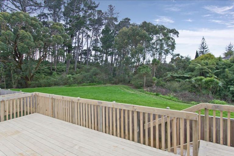 Photo of property in 25b Thornlow Street, Glendene, Auckland, 0602